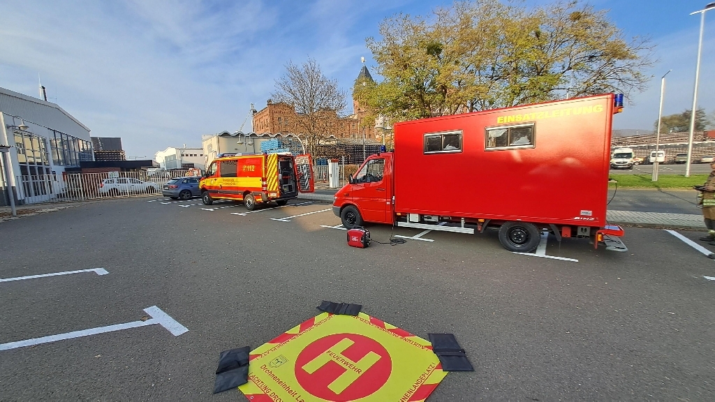 Einsatzfoto Explosion mit Brandfolge - ...